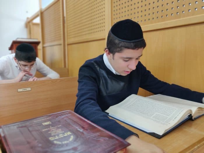 Yeshivas Bein Hazmanim Sponsorship 5785 - Image 4